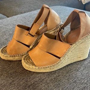 Treasure & Bond Wedges